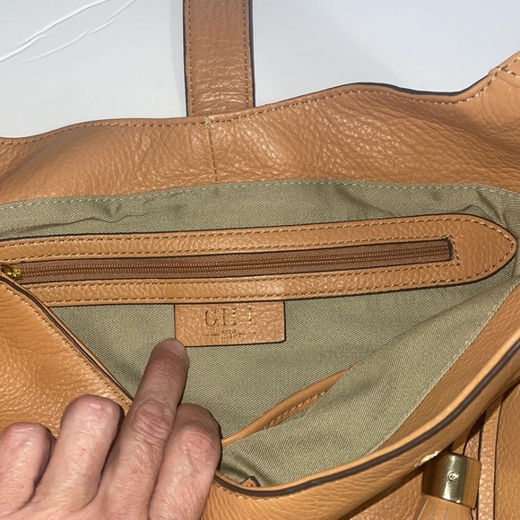 G.I.L.I Classic Leather Hobo Verona Shoulder Bag Tan Color - Picture 7 of 9